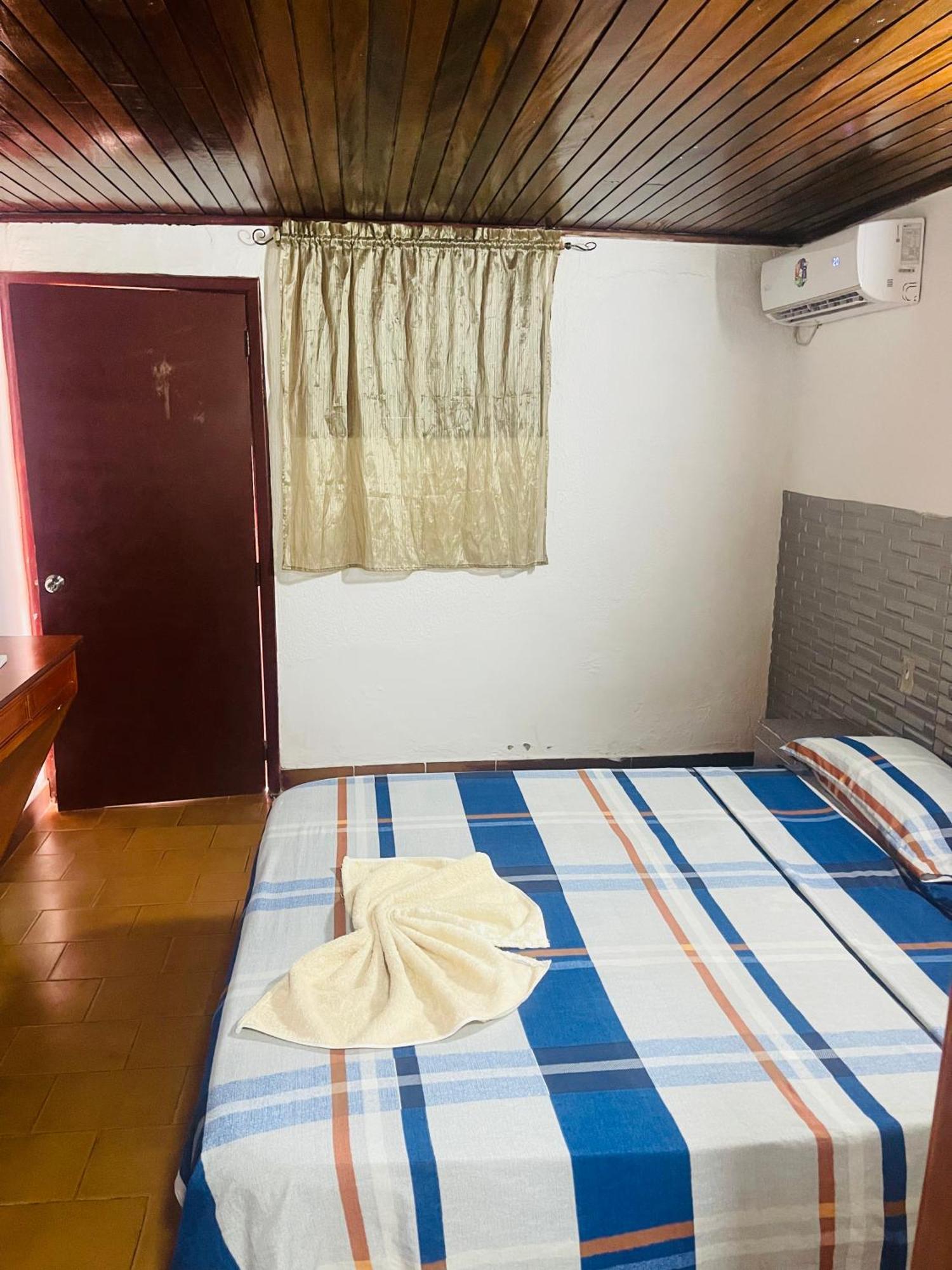 Hotel Brisas Del Mar 2022 Catia La Mar Kültér fotó