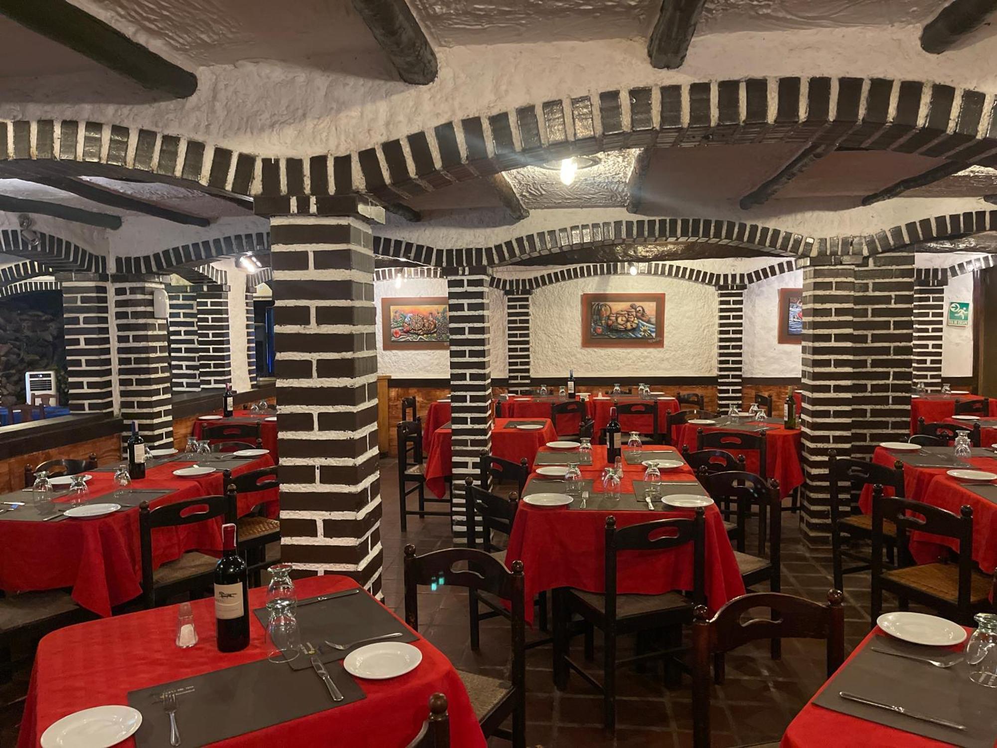 Hotel Brisas Del Mar 2022 Catia La Mar Kültér fotó