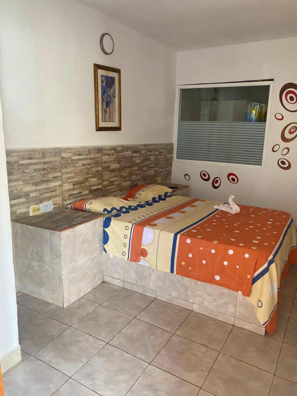 Hotel Brisas Del Mar 2022 Catia La Mar Kültér fotó